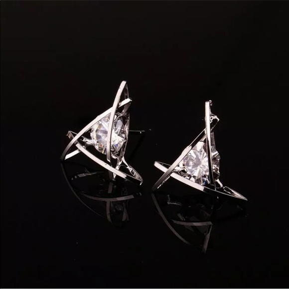 “PURE CLASS” SILVER SOLITAIRE CZ STUD EARRINGS‎ - Picture 2 of 4